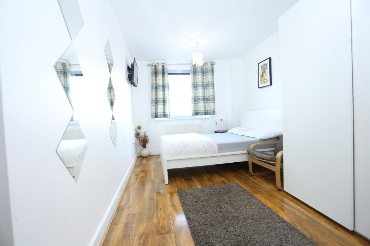 Lovely View 2 Beds 2 Bath Apartment, 런던 외부 사진