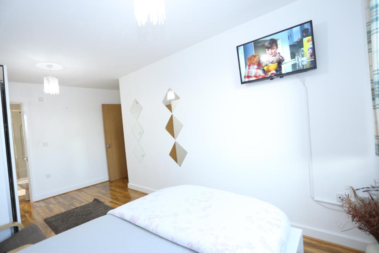 Lovely View 2 Beds 2 Bath Apartment, 런던 외부 사진
